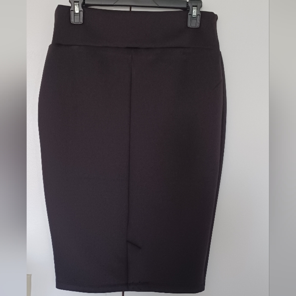 Thalia Sodi Elegant Black Pencil Skirt SizeMedium NWT - Picture 2 of 4